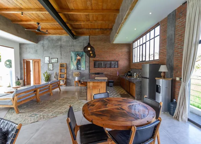 فيلة Maje By Alfred In Bali *