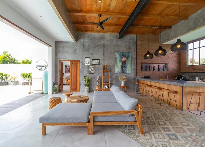 Maje By Alfred In Bali سمينياك