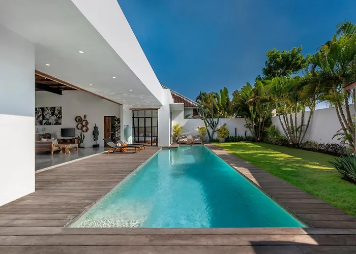 Maje By Alfred In Bali فيلة